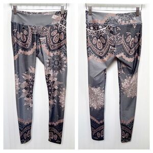 Niyama Gray & Tan Dancing Beauty Mandala Print Yoga Leggings Full Length Size XS
